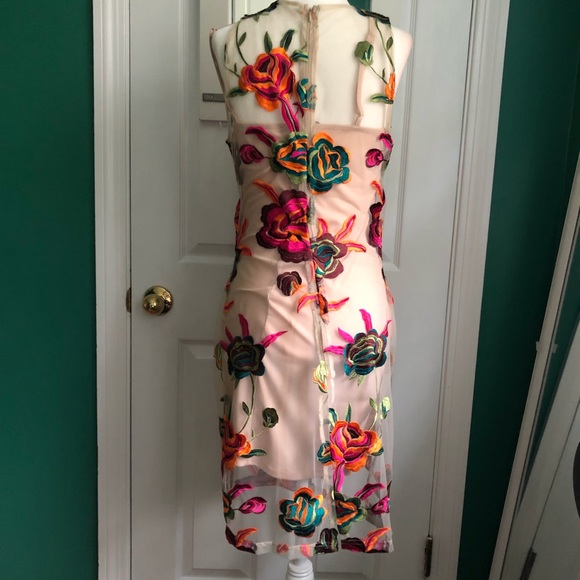 Floral embroidered dress , sleeveless Small - Picture 2 of 11
